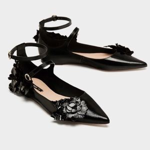 Zara black leather ballerinas w: straps & flowers
